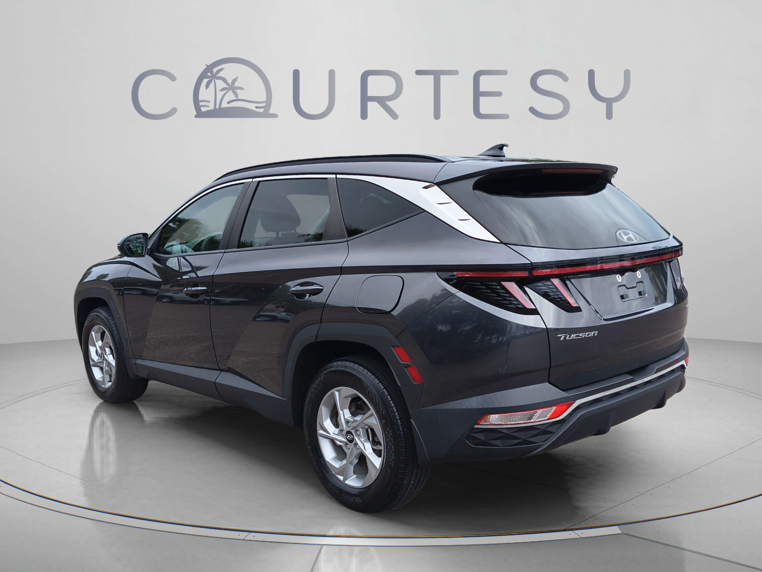 Certified 2023 Hyundai Tucson SEL AWD/4WD image 3