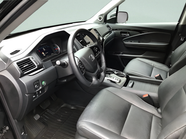 Used 2022 Honda Pilot Touring image 11