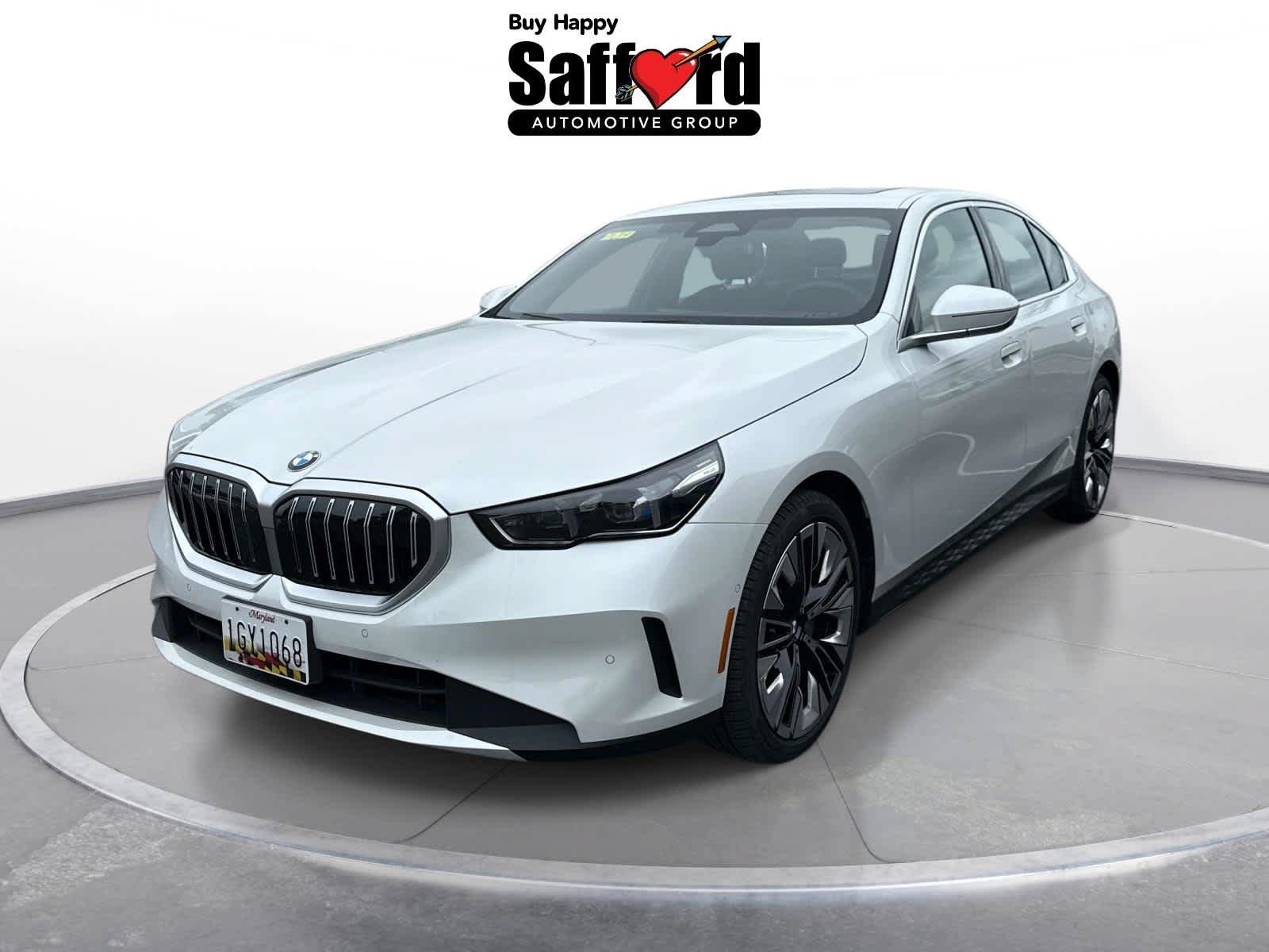 Used 2026 BMW 530i xDrive w/ Premium Package AWD/4WD image 1