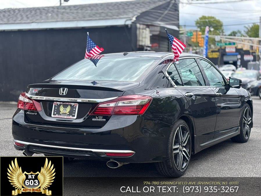 Used 2017 Honda Accord Touring image 6