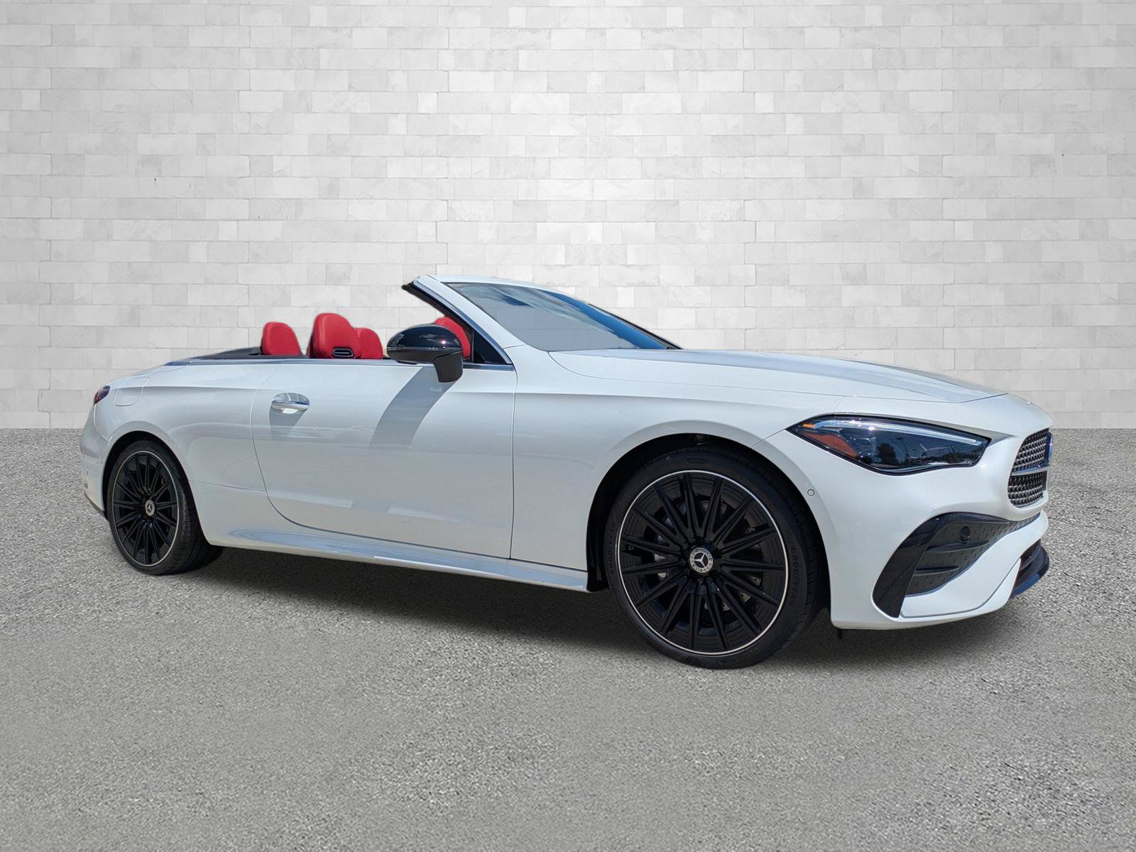 Used 2024 Mercedes-Benz CLE 300 4MATIC Cabriolet image 1