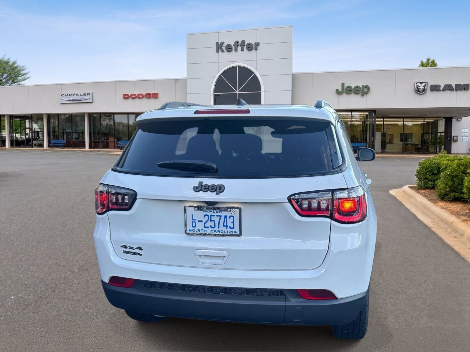 Used 2026 Jeep Compass Latitude AWD/4WD image 5