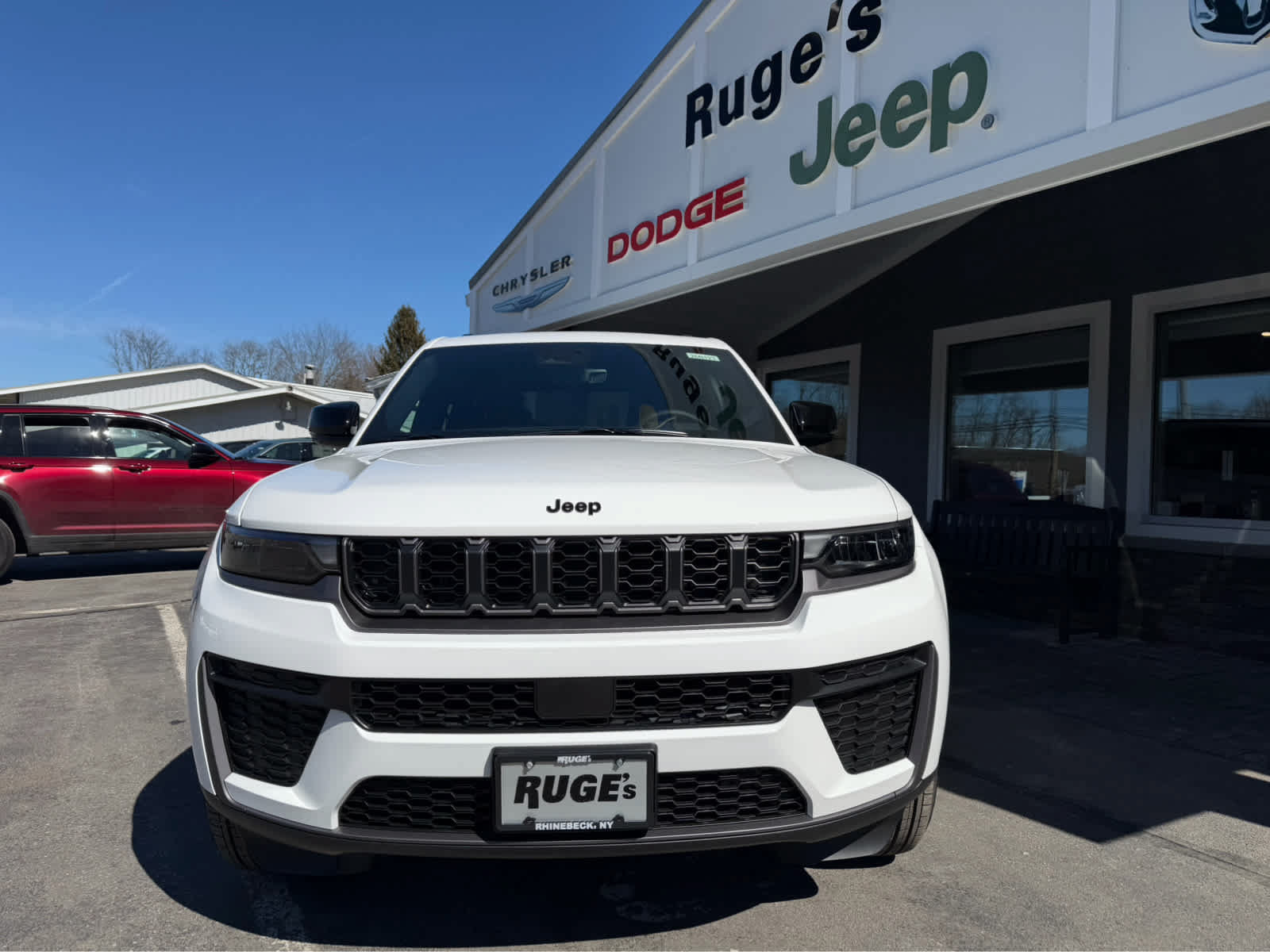 New 2026 Jeep Grand Cherokee Altitude AWD/4WD image 2