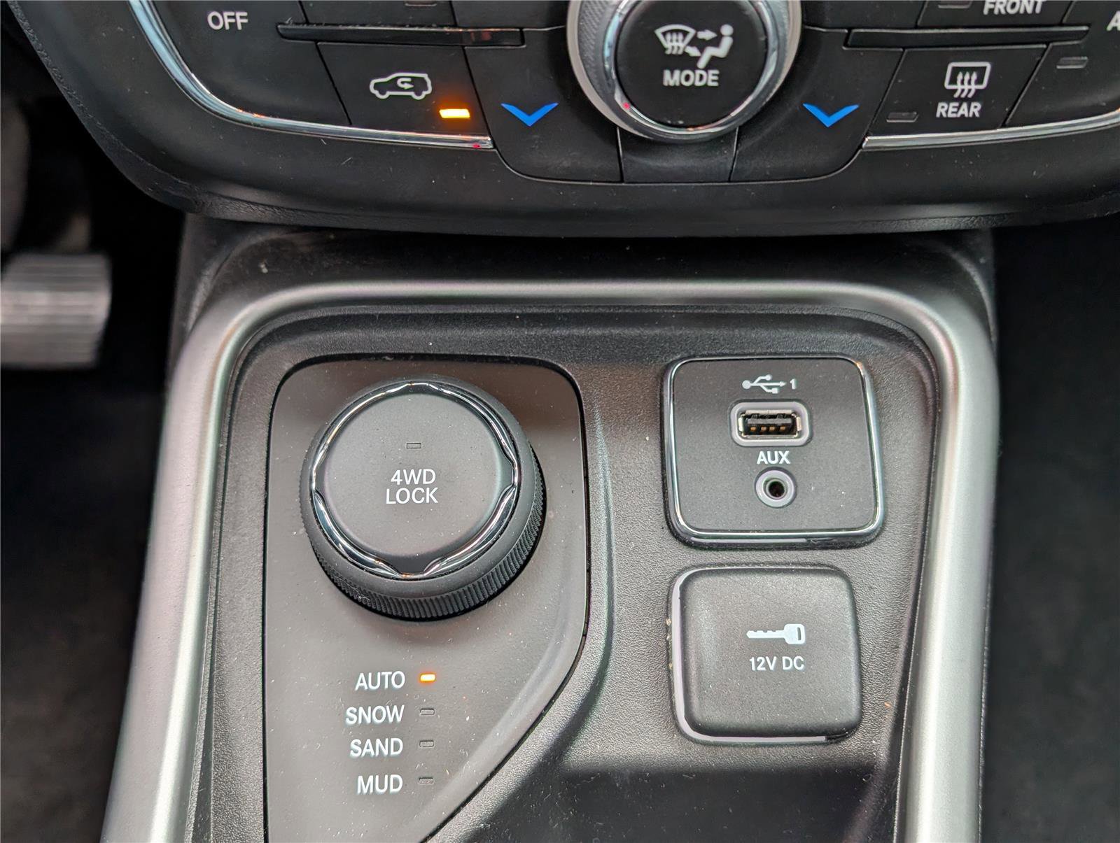 Used 2021 Jeep Compass Latitude w/ Driver Assistance Group image 22