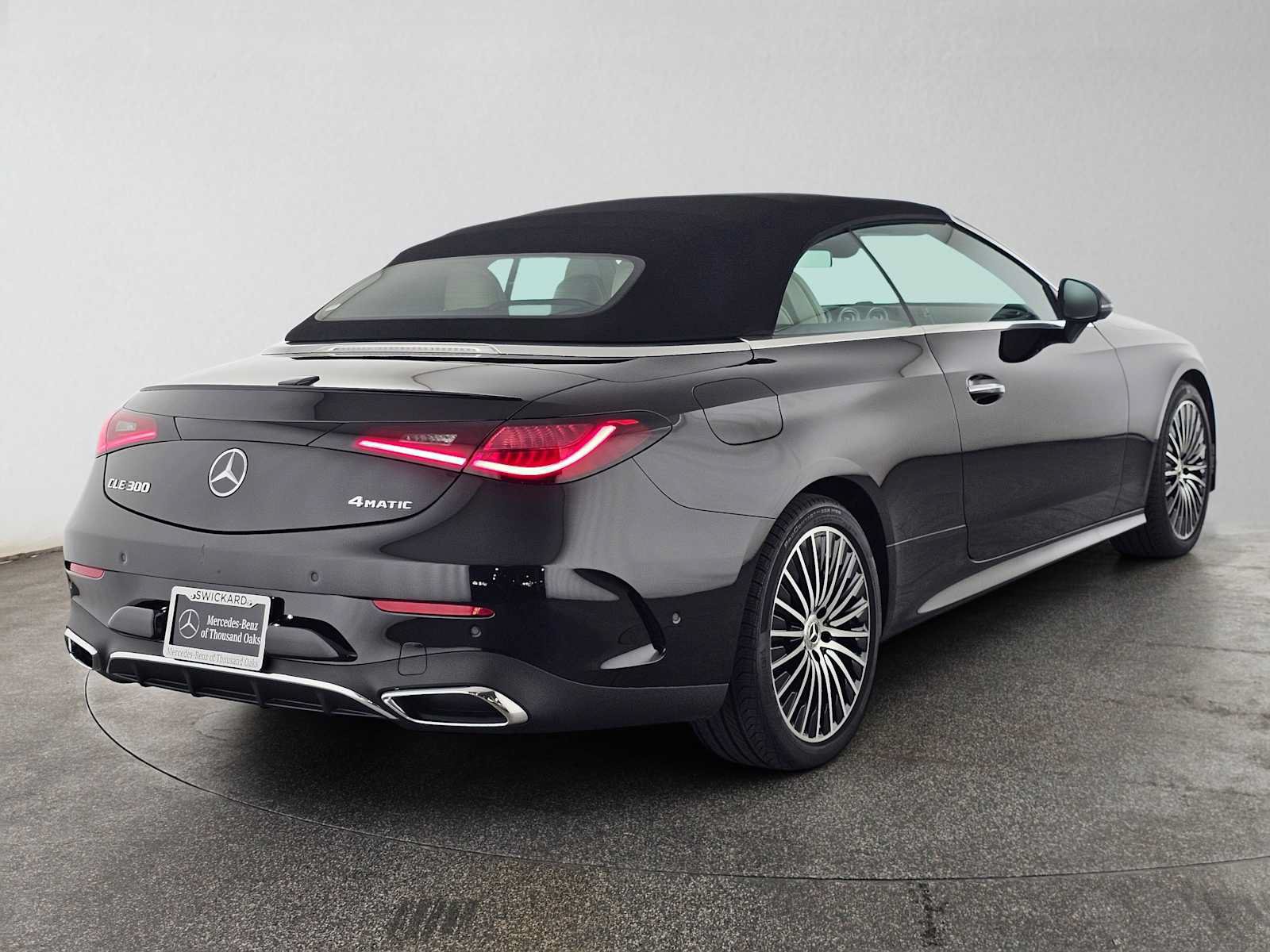 Used 2026 Mercedes-Benz CLE 300 4MATIC Cabriolet image 3