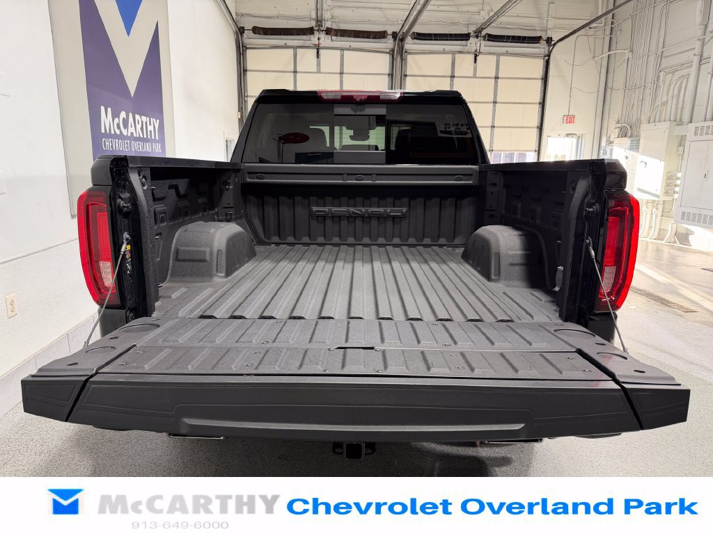 Used 2023 GMC Sierra 1500 Denali AWD/4WD image 7