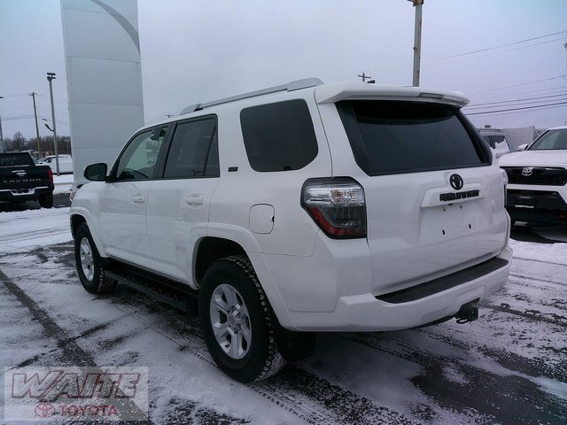 Used 2018 Toyota 4Runner SR5 image 4
