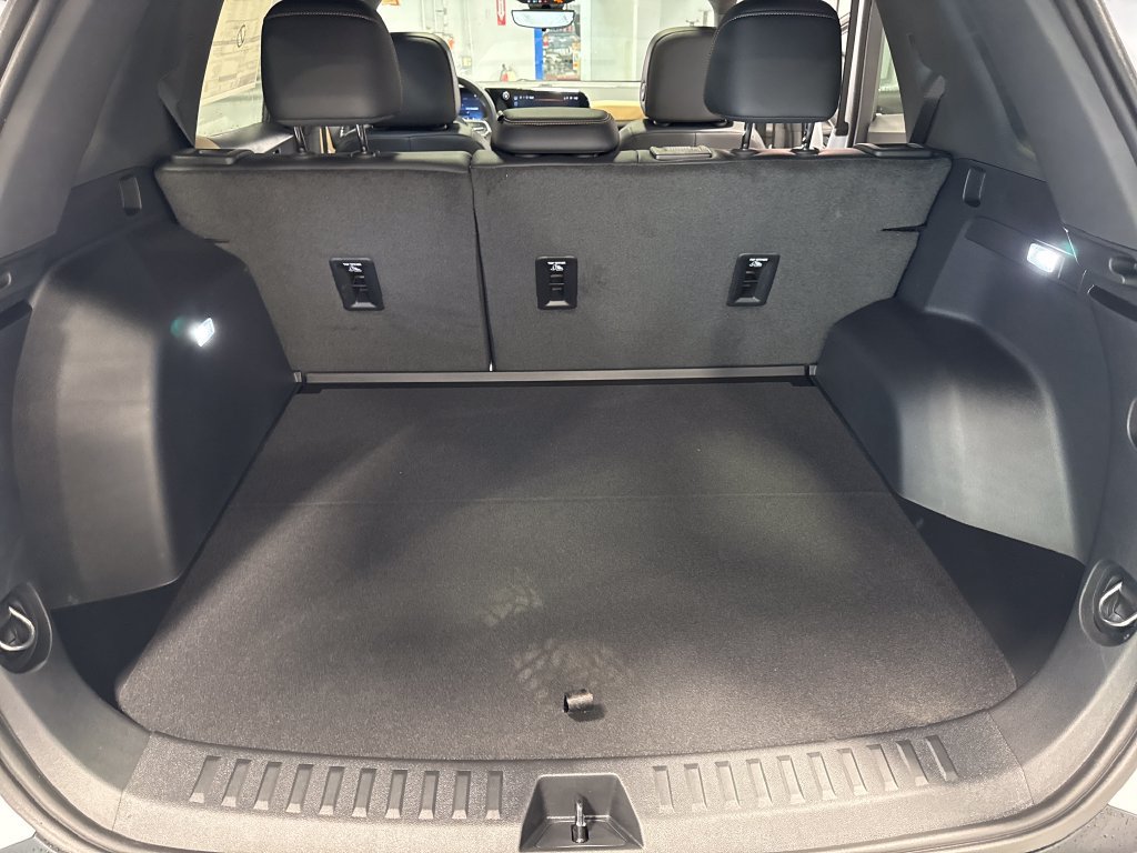 New 2027 Chevrolet Equinox ACTIV w/ Safety and Technology Package AWD/4WD image 40