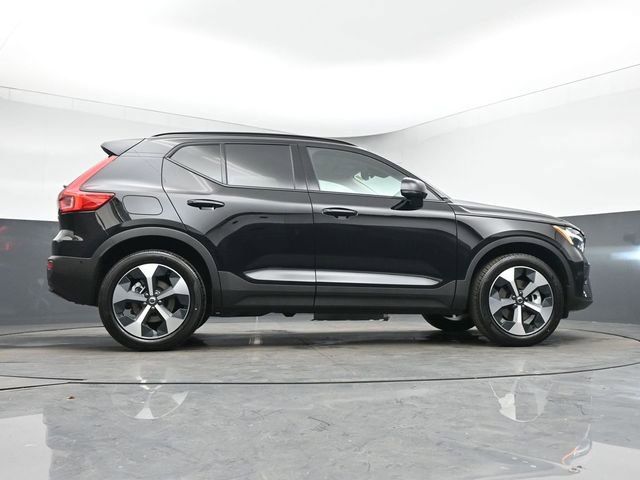 New 2026 Volvo XC40 B5 Plus w/ Protection Package Premier image 43