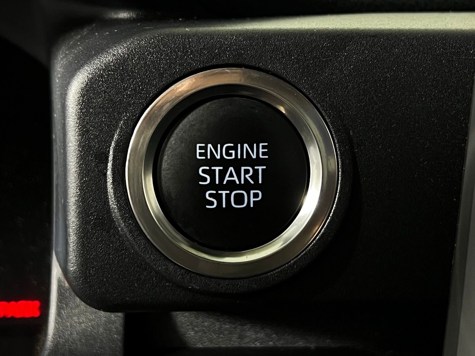 Certified 2025 Toyota 4Runner SR5 image 19