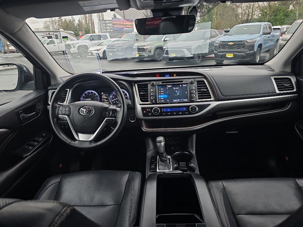 Used 2018 Toyota Highlander Limited Platinum image 21