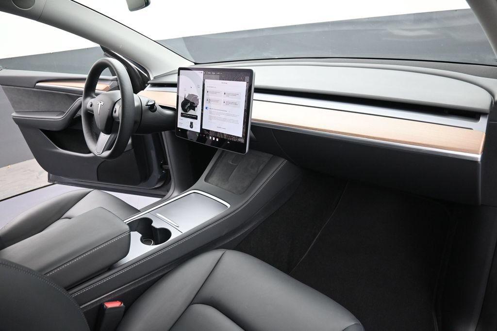 Used 2023 Tesla Model Y Long Range AWD/4WD image 7