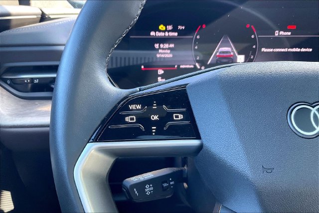 Certified 2025 Audi Q5 Premium w/ Convenience Package AWD/4WD image 18
