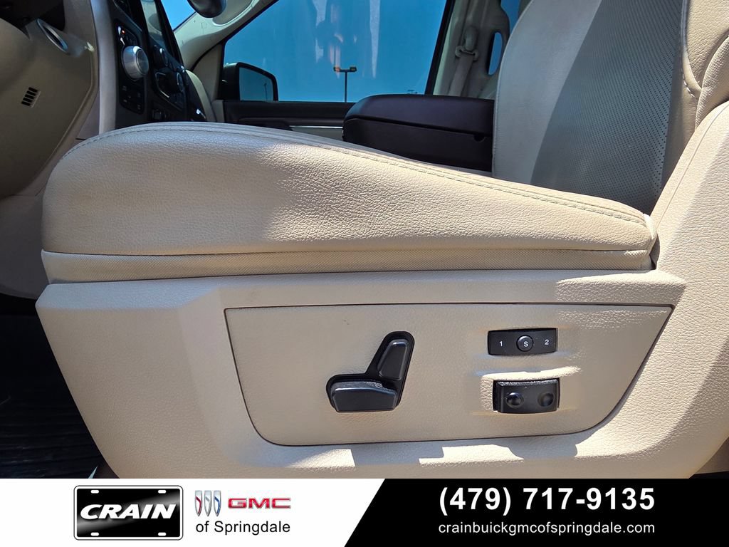 Used 2017 RAM 1500 Laramie w/ Convenience Group AWD/4WD image 10