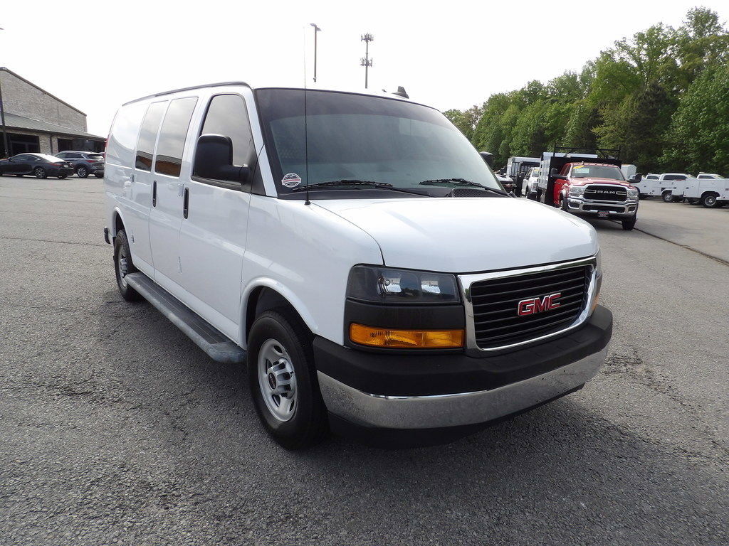 Used 2020 GMC Savana 2500 w/ Driver Convenience Package RWD image 11
