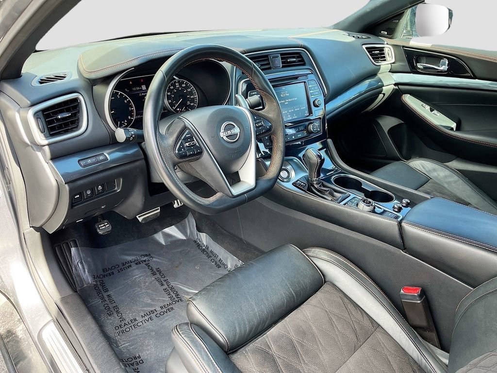 Used 2023 Nissan Maxima SR w/ Sport Mat Group image 9
