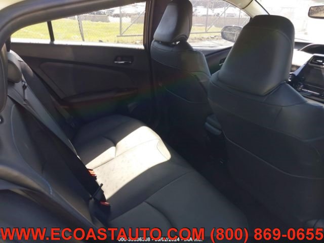 Used 2016 Toyota Prius Four Touring FWD image 12