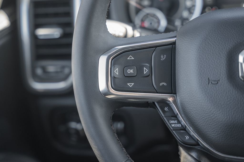 Used 2025 RAM 1500 Laramie image 32