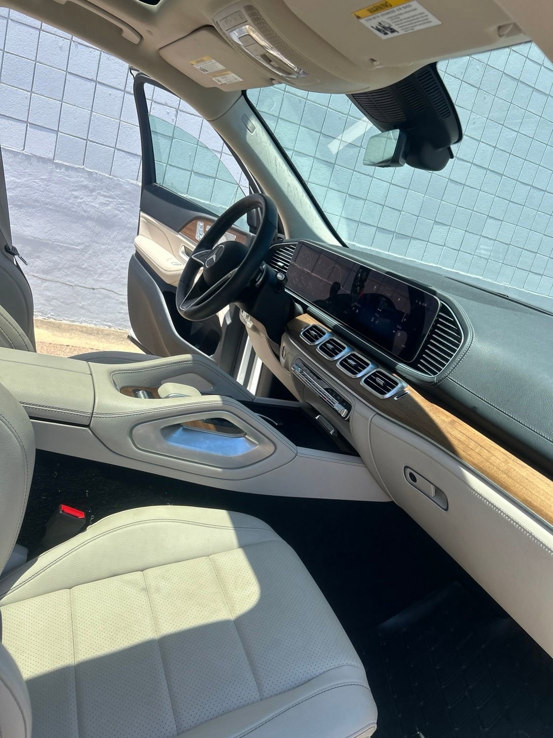 Used 2024 Mercedes-Benz GLS 450 4MATIC image 15