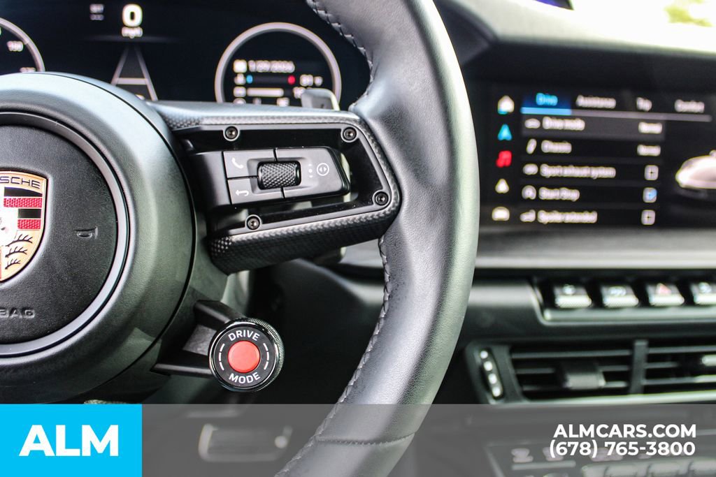 Used 2025 Porsche 911 Carrera GTS image 27