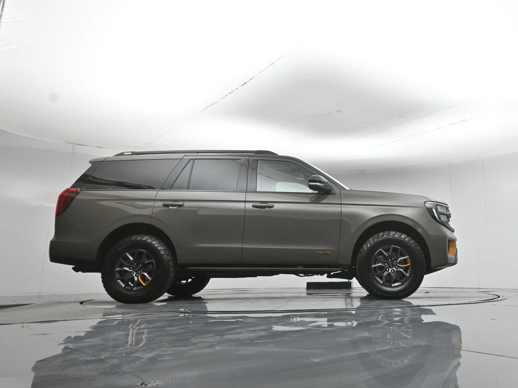 Used 2025 Ford Expedition Tremor AWD/4WD image 51