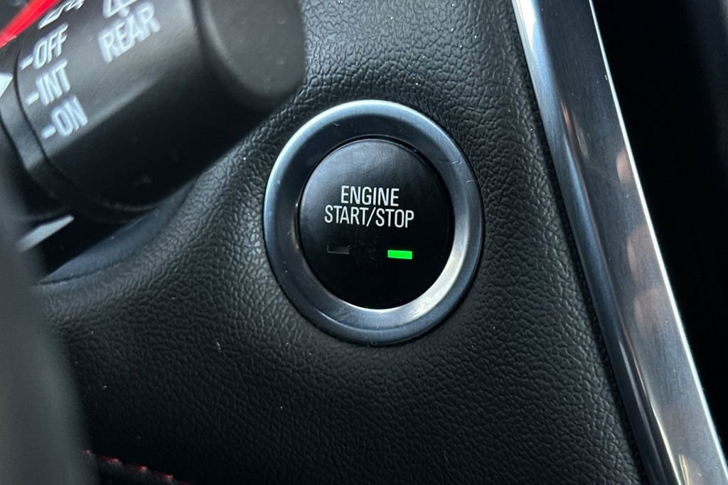 Used 2022 Chevrolet Traverse RS FWD image 26