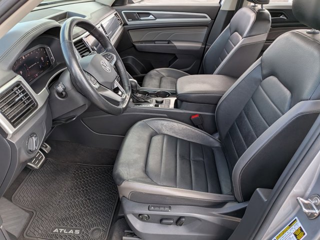 Used 2023 Volkswagen Atlas SEL Premium AWD/4WD image 16