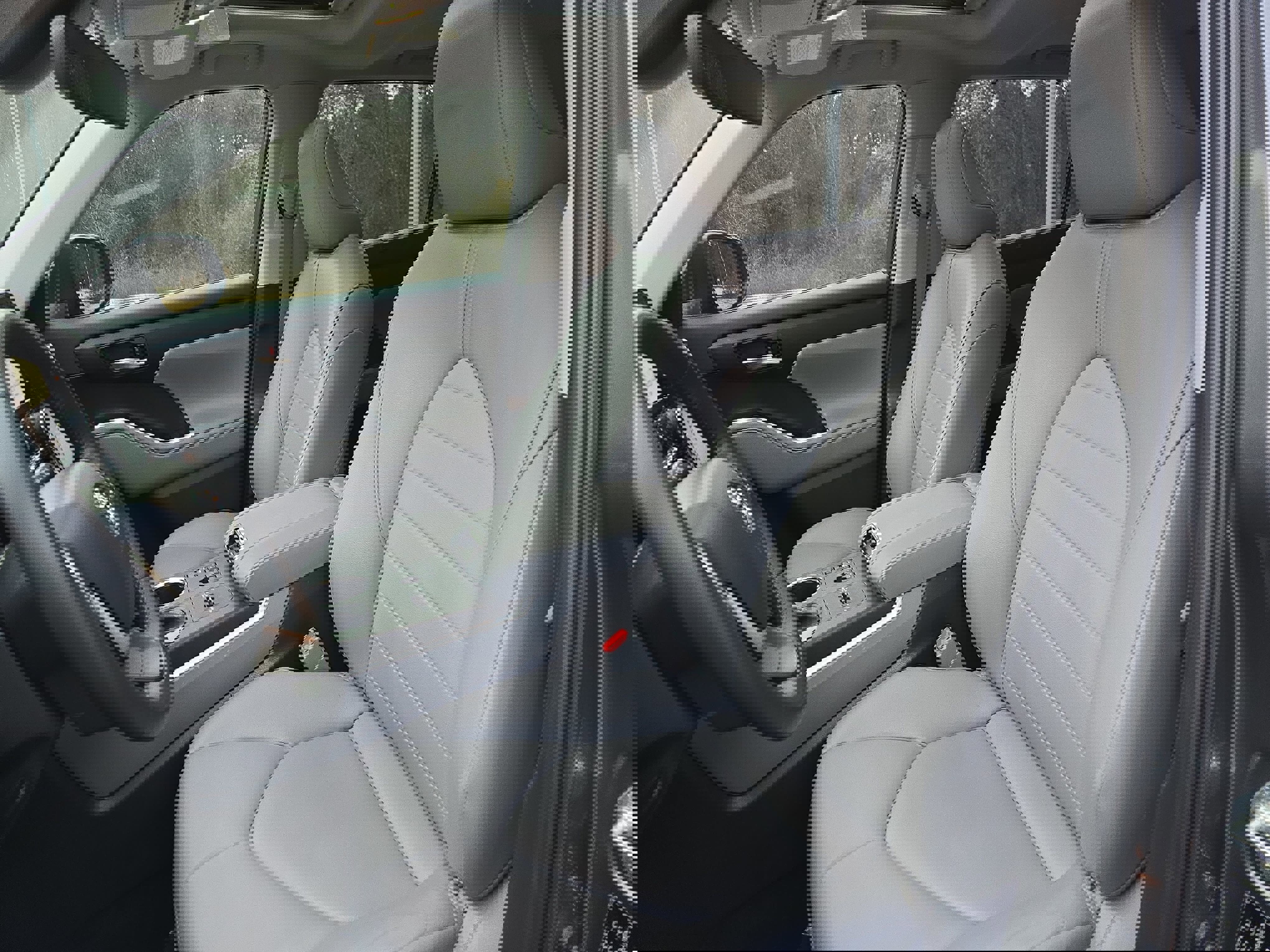 Certified 2023 Toyota Highlander XLE image 17