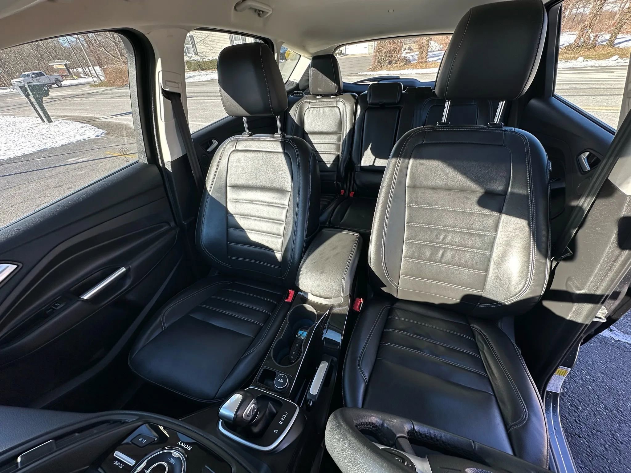 Used 2017 Ford C-MAX Energi Titanium w/ Equipment Group 501A image 14