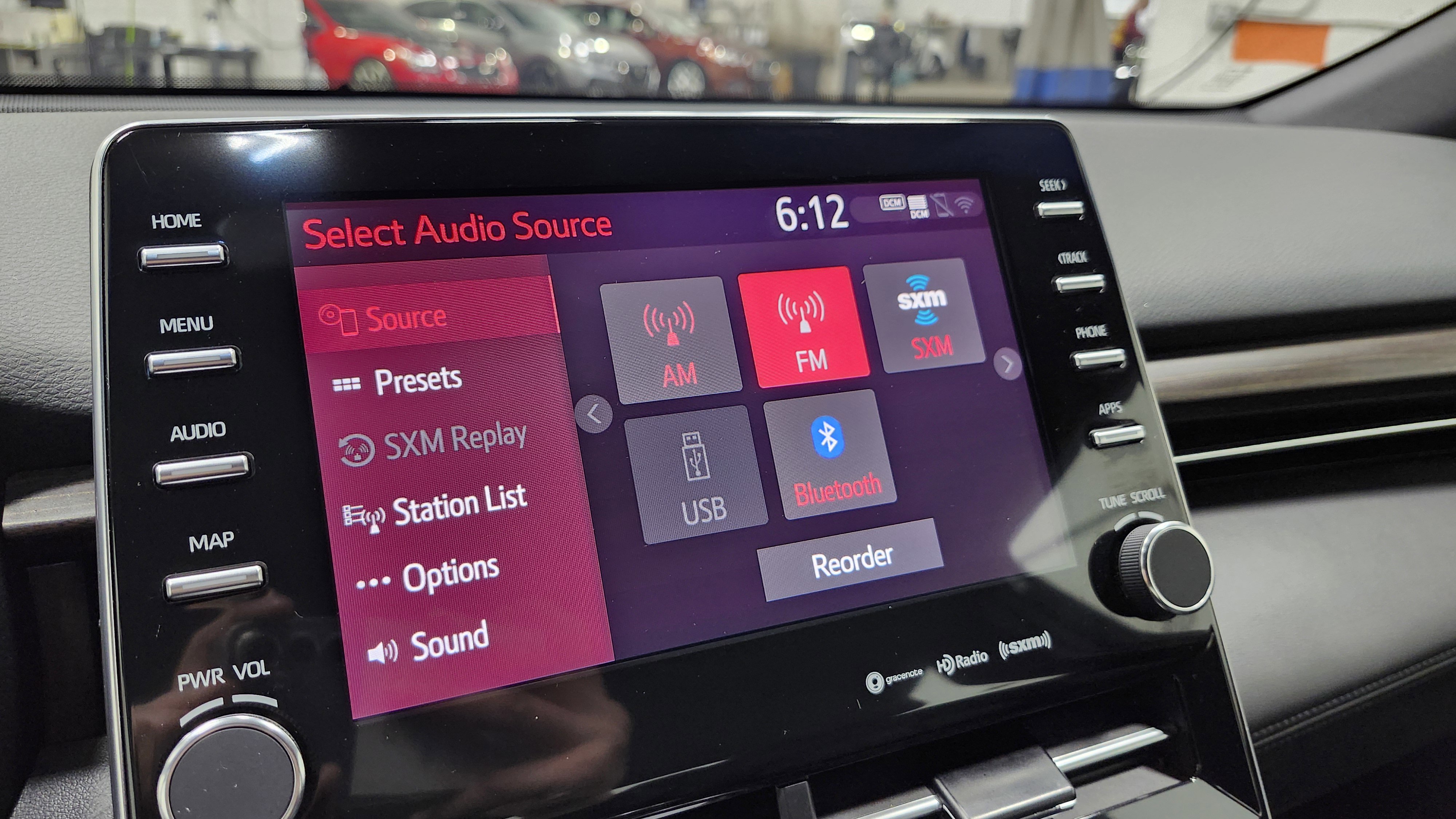 Used 2022 Toyota Avalon XLE image 5