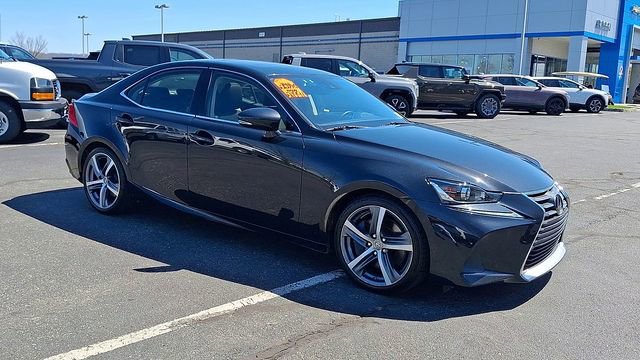 Used 2018 Lexus IS 300 AWD w/ Comfort Package image 2