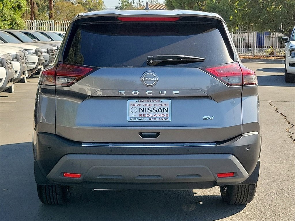 Used 2023 Nissan Rogue SV image 31