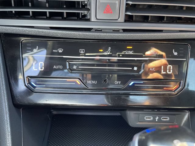 Used 2025 Volkswagen Jetta Sport FWD image 17