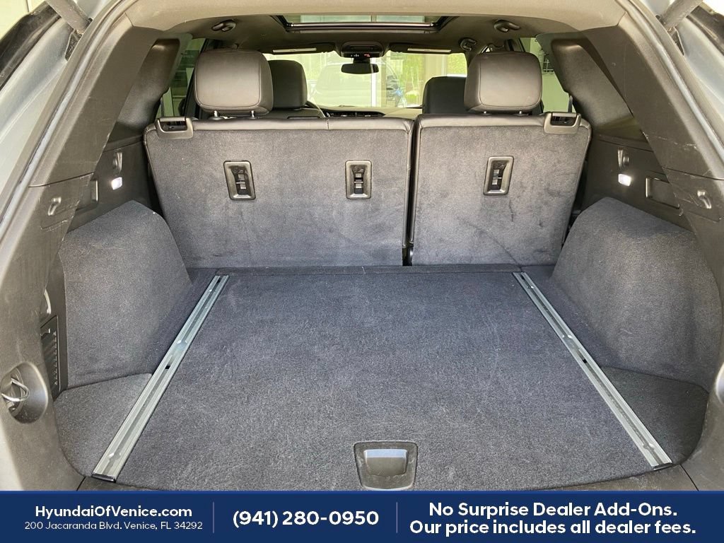 Used 2025 Cadillac XT5 Premium Luxury FWD image 25