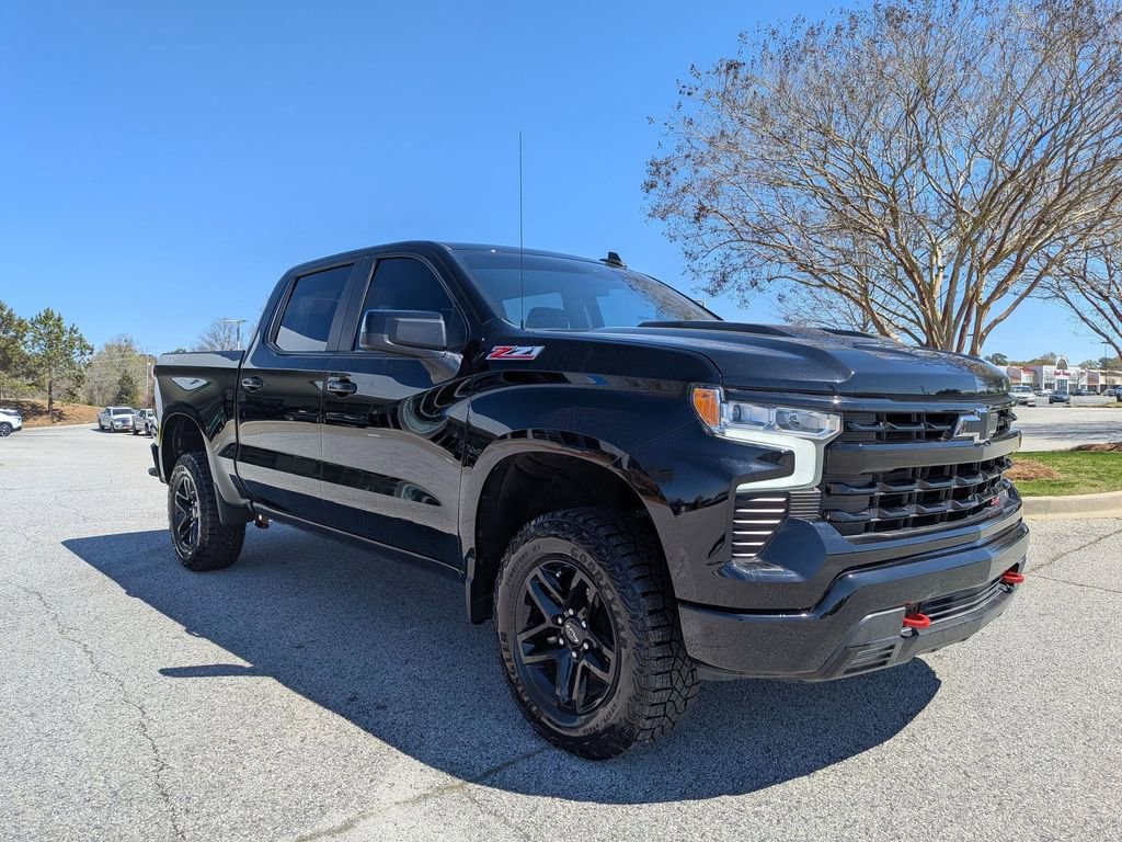Used 2024 Chevrolet Silverado 1500 LT Trail Boss w/ Convenience Package II image 2