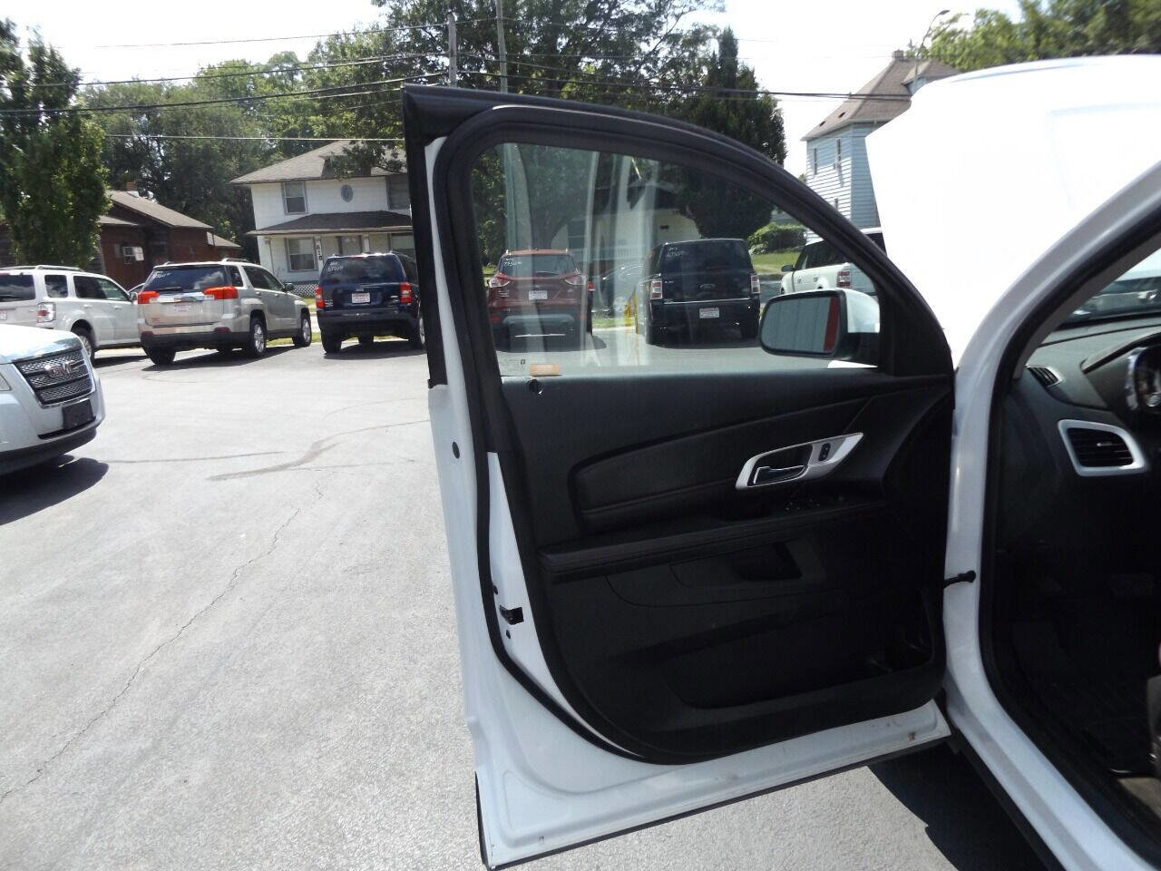 Used 2015 GMC Terrain SLE image 17