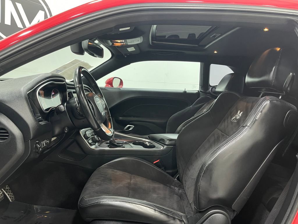 Used 2016 Dodge Challenger R/T Scat Pack w/ Leather Interior Group image 13