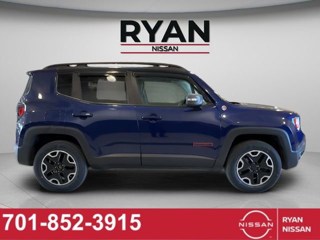 Used 2016 Jeep Renegade Trailhawk w/ Premium Trailhawk Package image 6