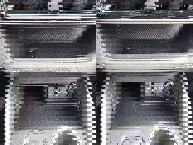 Used 2020 Toyota Highlander XLE image 14