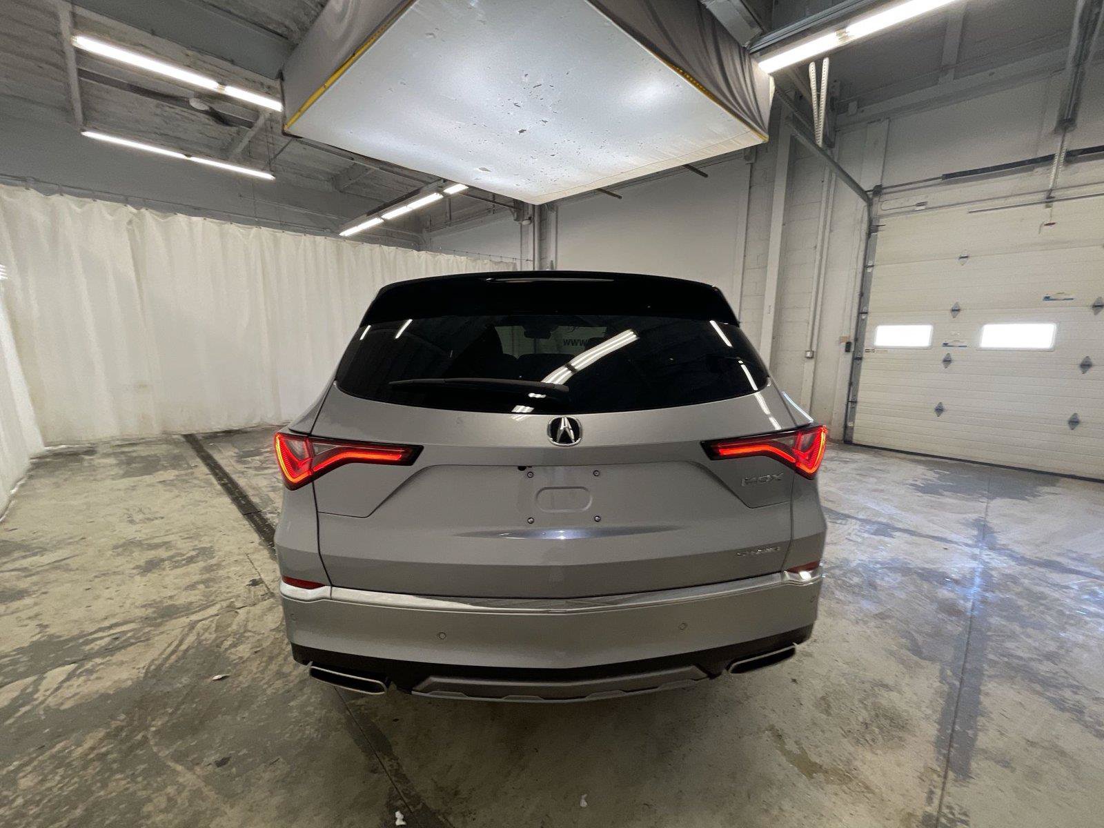 Certified 2026 Acura MDX w/ Technology Package AWD/4WD image 32