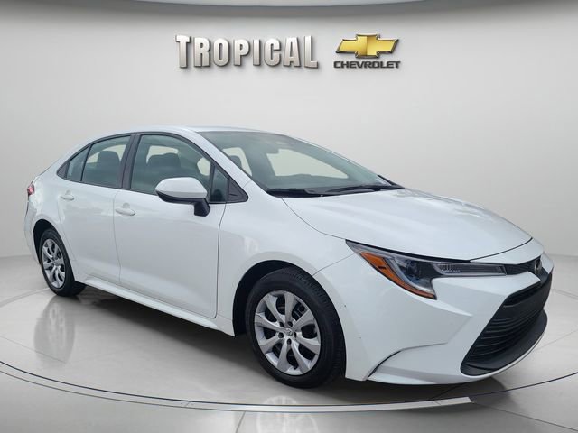 Used 2024 Toyota Corolla LE image 7