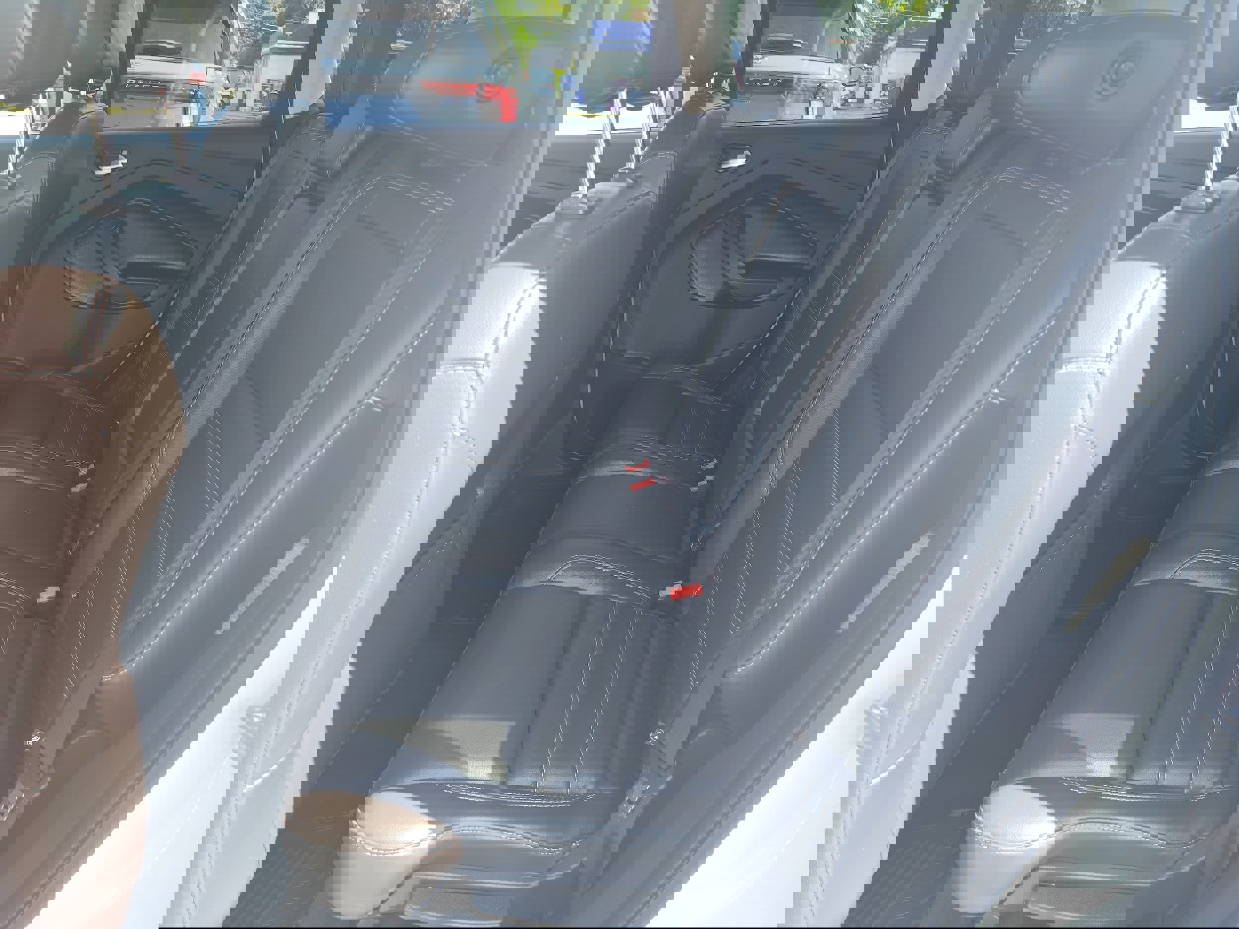 Used 2019 Ford Escape SEL image 9