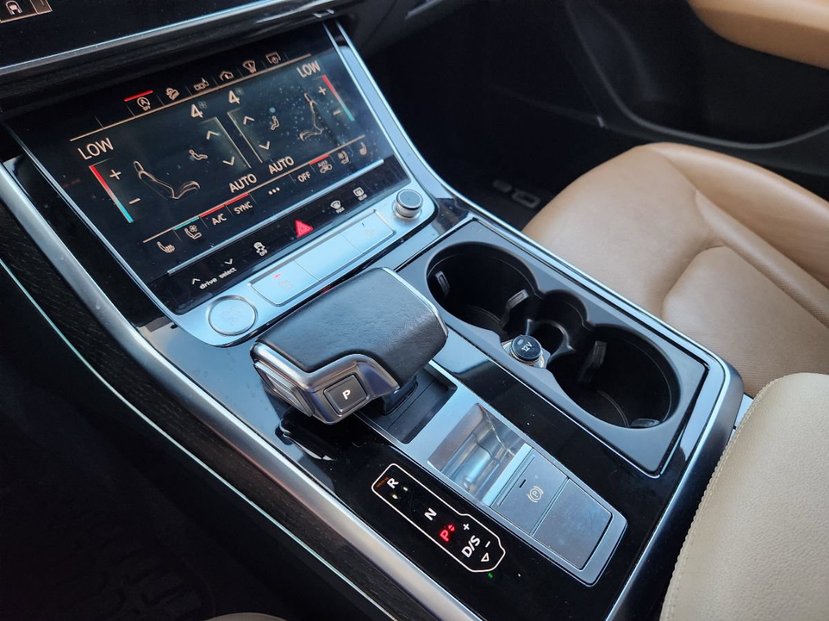 Used 2020 Audi Q8 Prestige AWD/4WD image 39