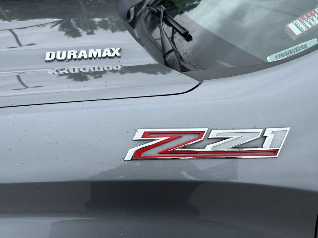 Used 2021 Chevrolet Silverado 1500 LTZ w/ LTZ Premium Package AWD/4WD image 32