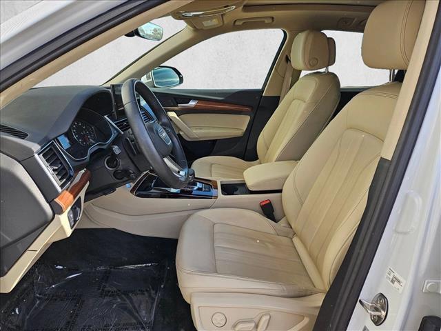 Used 2023 Audi Q5 2.0T Premium w/ Convenience Package AWD/4WD image 21