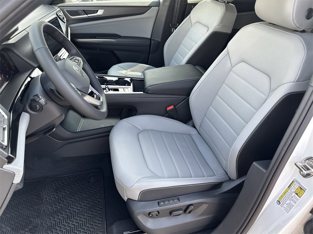 New 2026 Volkswagen Atlas Cross Sport SEL R-Line image 9