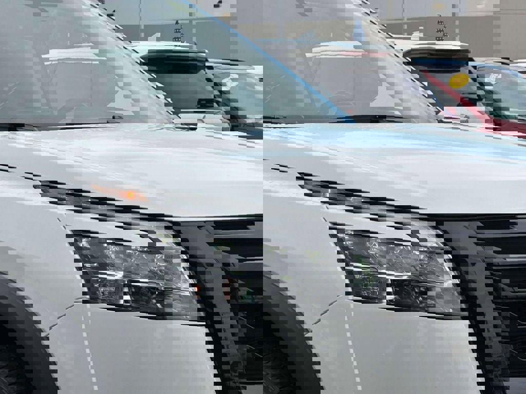 Certified 2024 Nissan Pathfinder SL w/ Lighting Package (N92) image 8