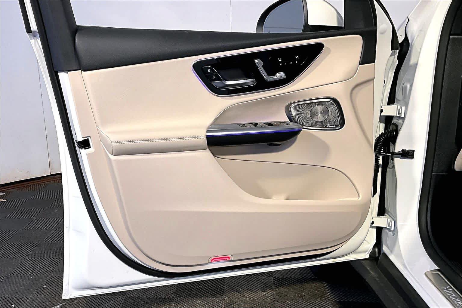 New 2026 Mercedes-Benz GLC 300 4MATIC image 11