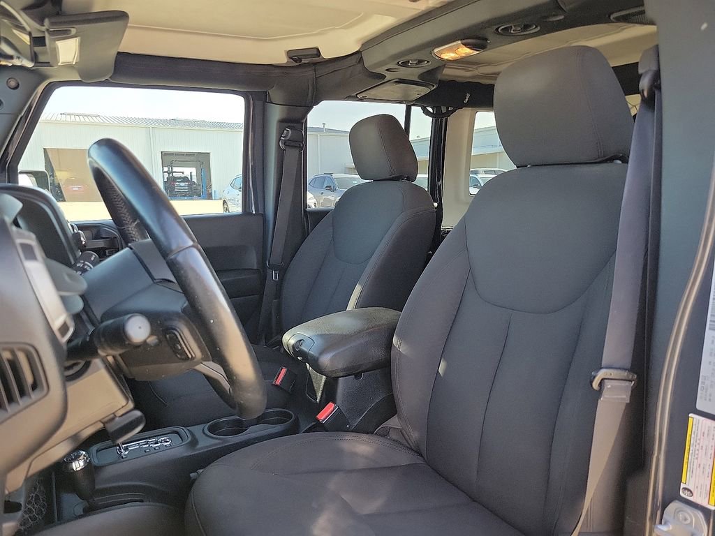 Used 2017 Jeep Wrangler Unlimited Sport image 11