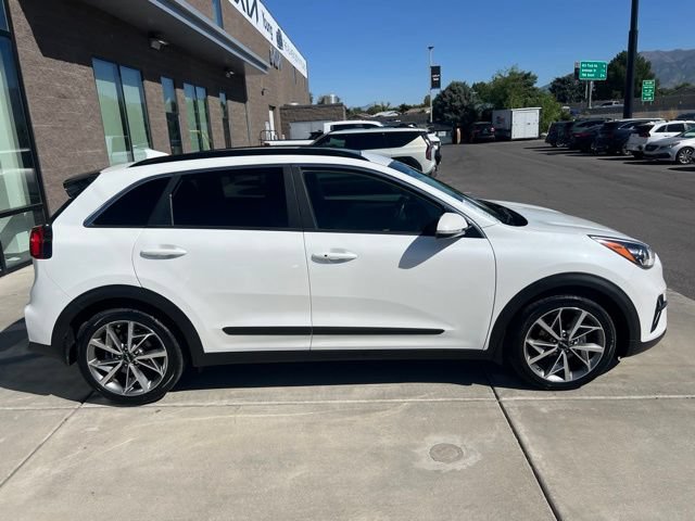 Used 2022 Kia Niro Touring Special Edition FWD image 6
